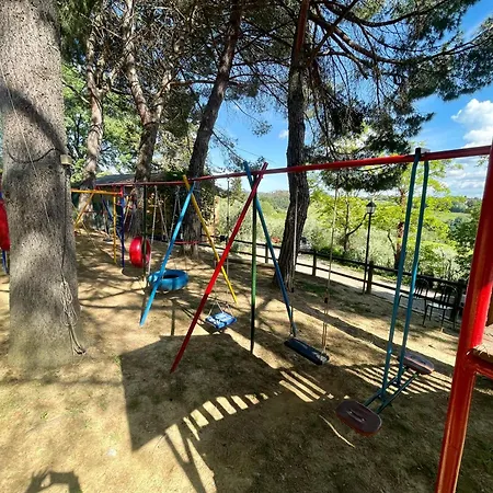 Vernianello בית חווה פוג'יבונסי